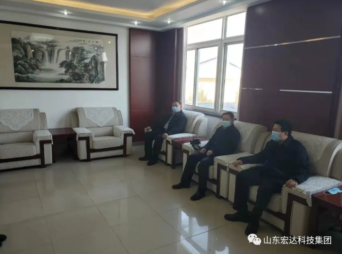山东星空体育最新官网（China）官方网站
集团副总经理张广义到开发区派出所慰问